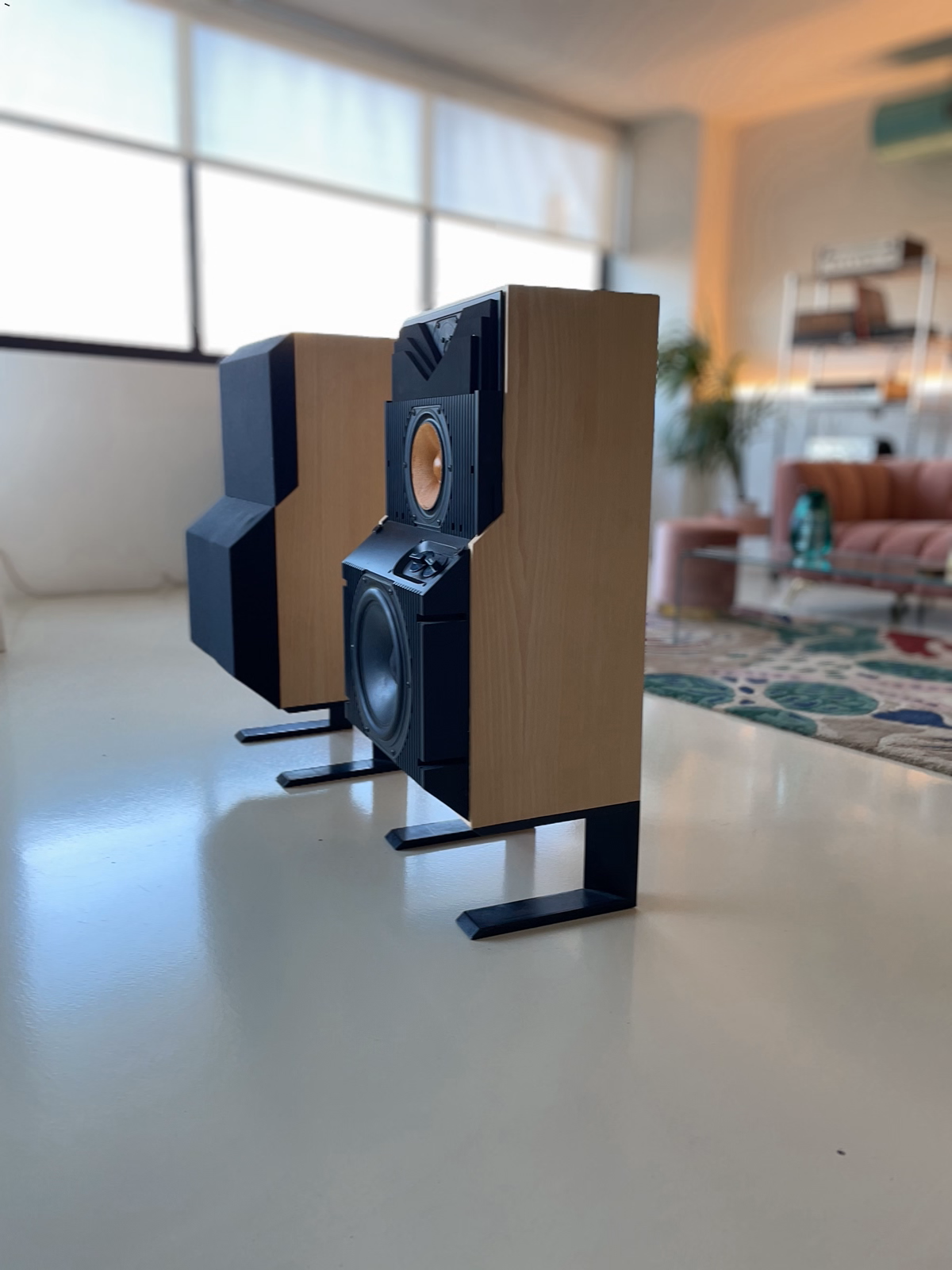 Altavoces Bowers & Wilkins DM Series